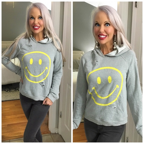 LAST 1! So Soft Distressed Graphic Sweatshirt😊 - Picture 2 of 3